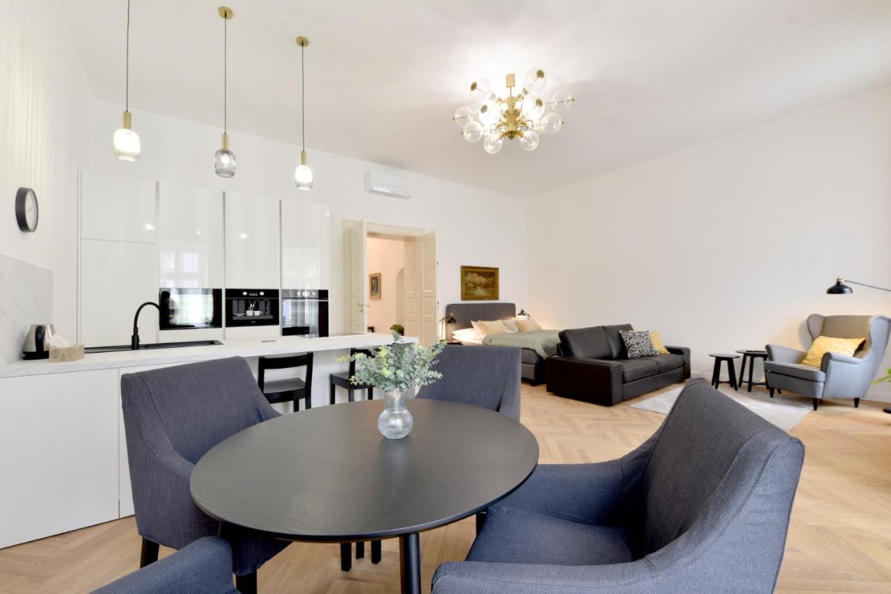 Apartman S Balkonom Trenčín 外观 照片