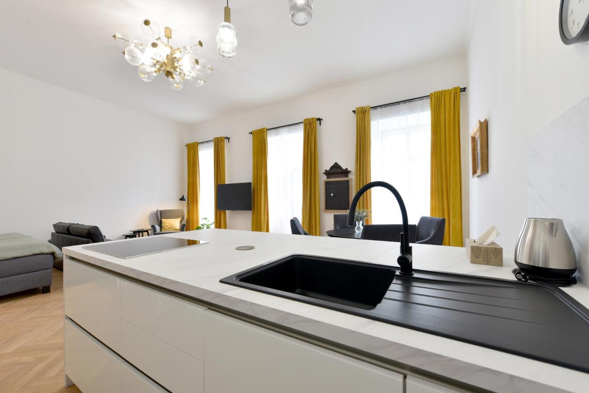 Apartman S Balkonom Trenčín 外观 照片